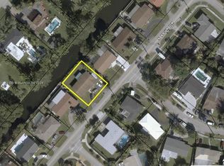 14760 S Spur Dr, Miami, FL 33161