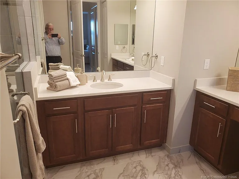 11826 SW Oceanus Blvd SW — Photo 12
