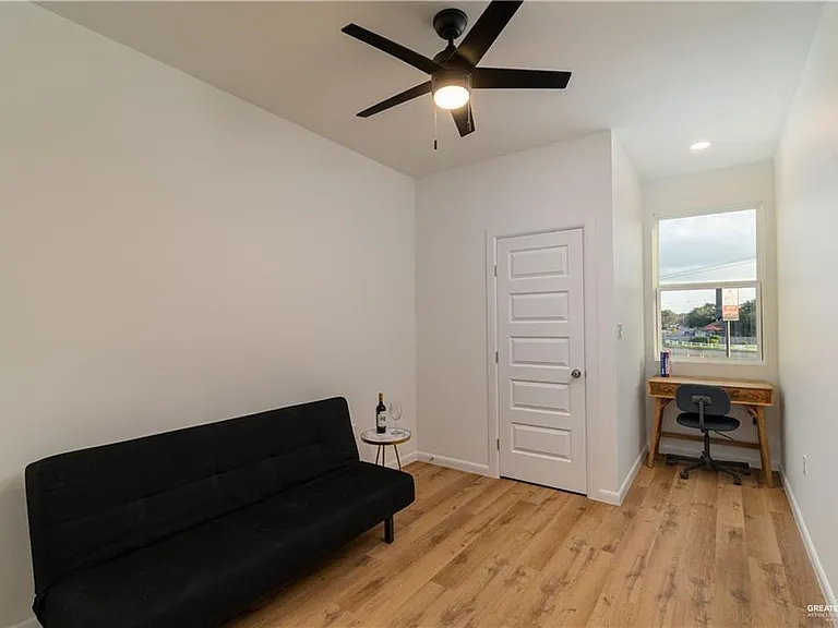 2613 Warbler Ave — Photo 14