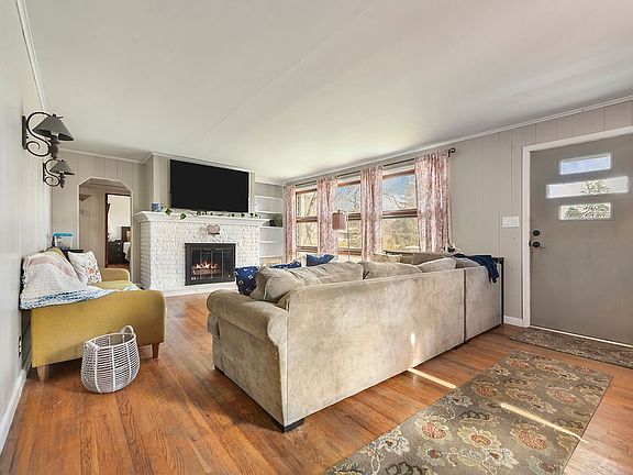 5th image of 139 Camp Run Rd