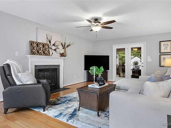 5th image of 10308 Oak Shade Ct