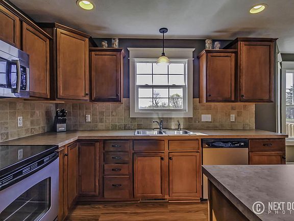 4th image of 7562 Medinah Dr