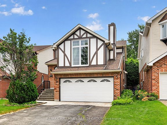 2nd image of 15 Pemberton Cres