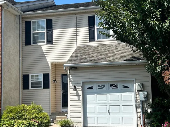 79 Green View Dr, Pottstown, PA 19464