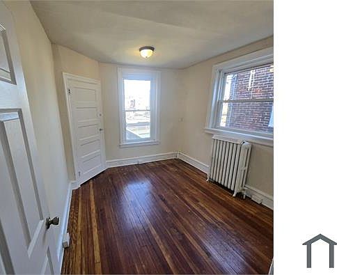 3rd image of 227 W Mentor St
