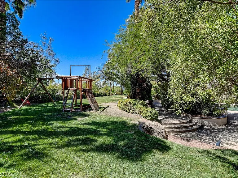 2041 Troon Dr — Photo 75