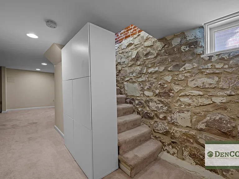 649 S Lincoln St — Photo 18