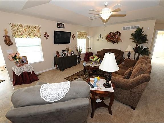 5th image of 401 Sudbury Dr