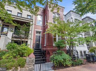 207 10th St NE, Washington, DC 20002