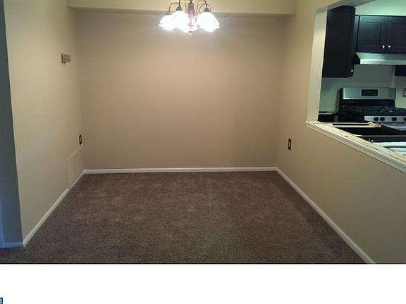 4th image of 404 Society Pl #B2