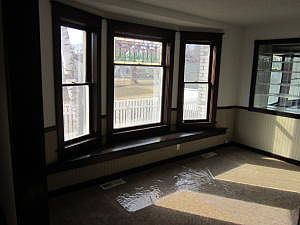 5th image of 327 S 4th St