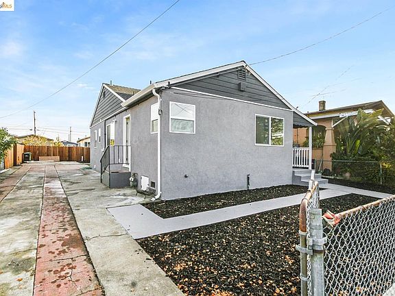 3rd image of 1022 103rd Ave