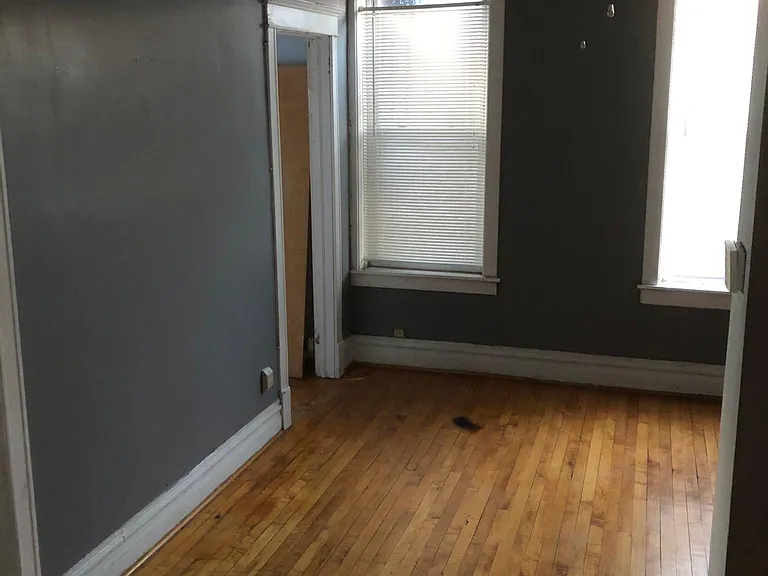 2846 W 21st St #2R — Photo 1