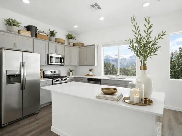 Summit Ridge Townhomes