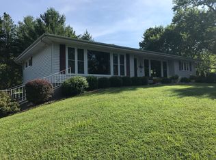 116 Nicholson St, Cobden, IL 62920