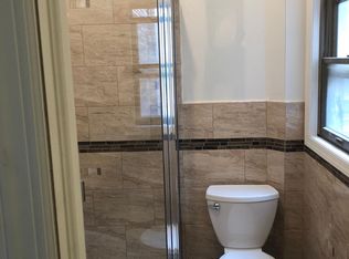 7150 69th St, Ridgewood, NY 11385