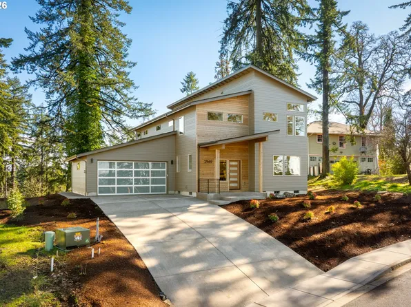2969 Capital Dr, Eugene, OR 97403