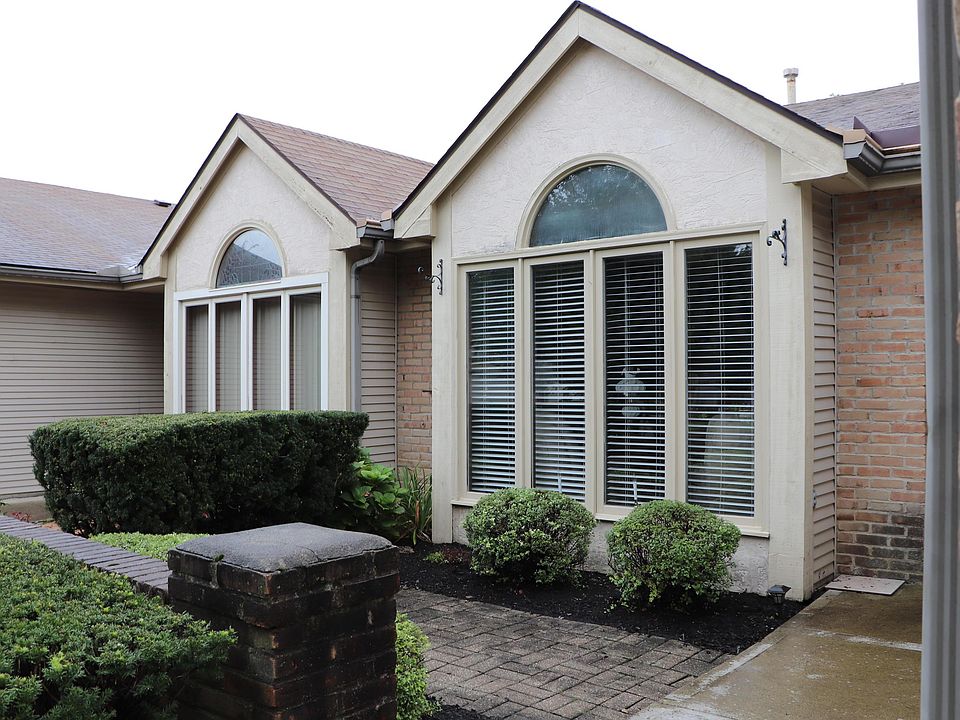 1st image of 1306 Azalea Dr