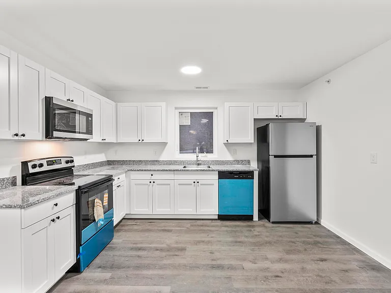 12 E Ferry St #3B — Photo 15