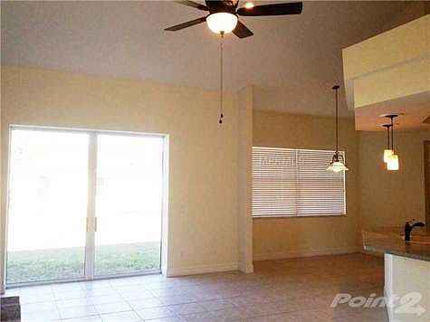 4th image of 1148 N Salford Blvd