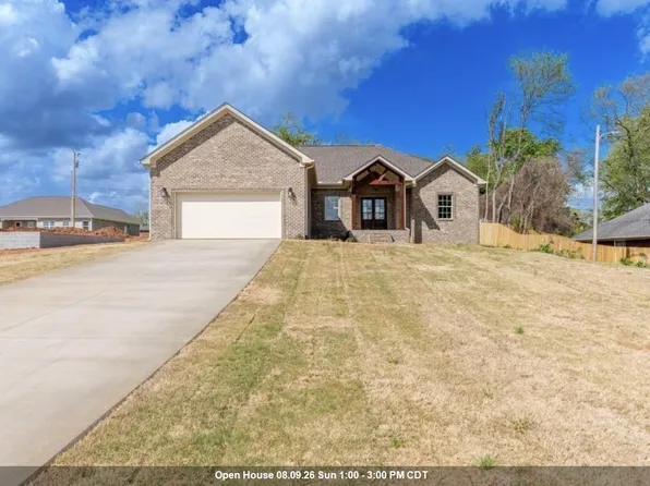 809 Michigan Ave, Muscle Shoals, AL 35661