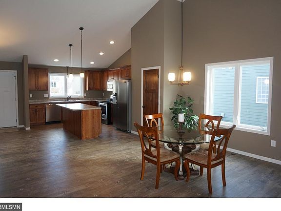 3rd image of 11772 Erskin Cir