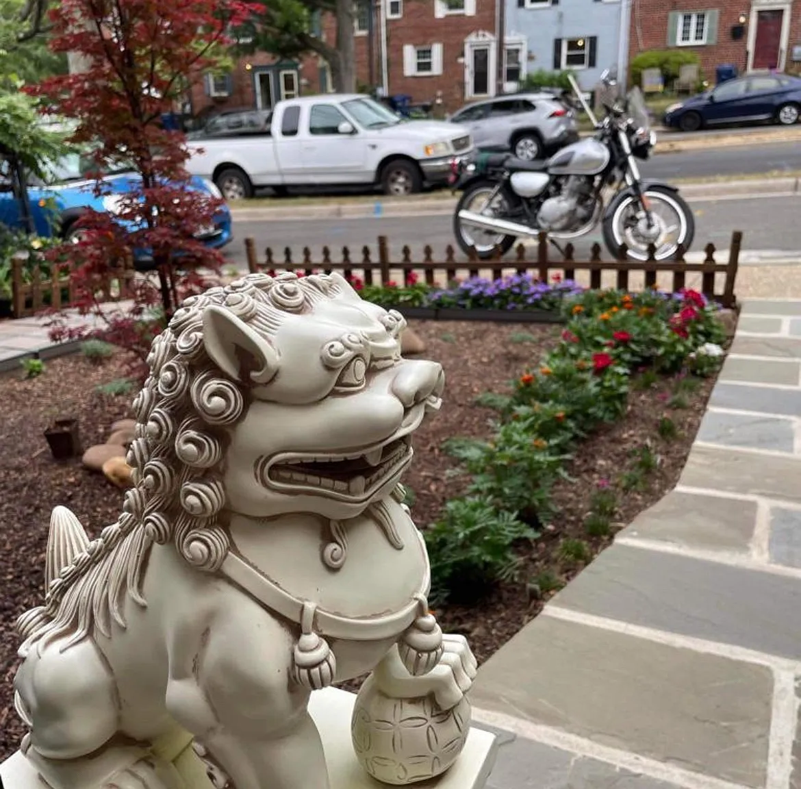 205 Gentry Ave — Photo 1