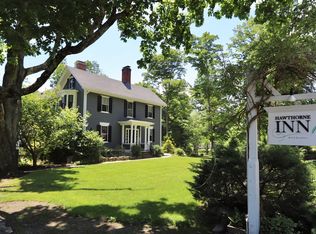 462 Lexington Rd, Concord, MA 01742