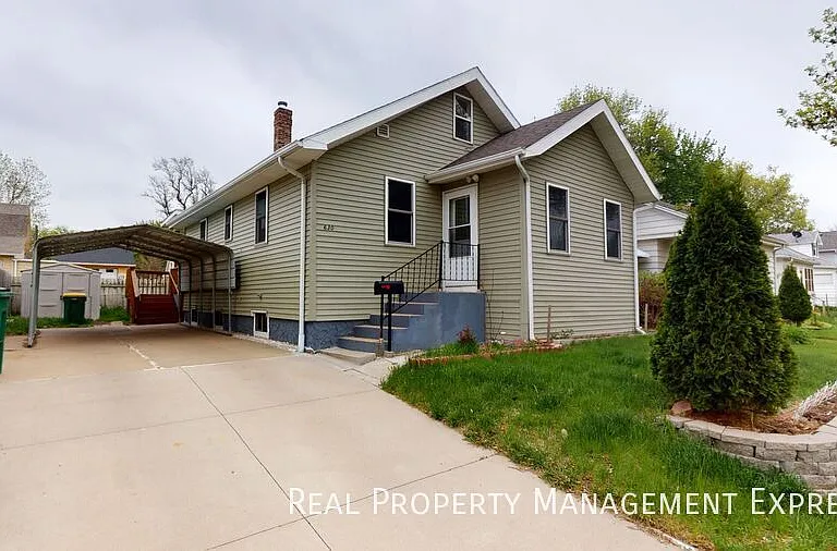 630 N Nesmith Ave — Photo 1