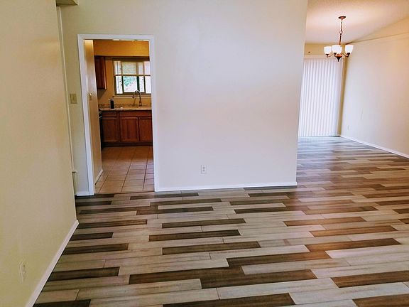 4th image of 9008 Quail Valley Dr Unit A