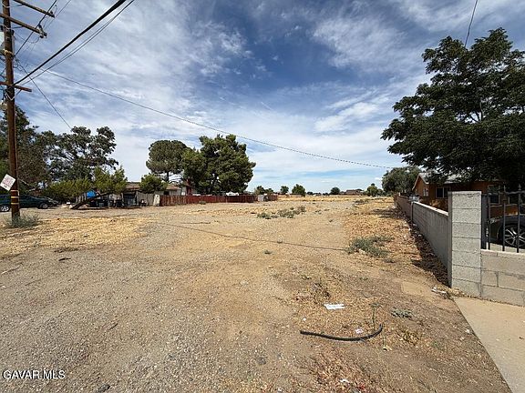 3rd image of 12th Ave Suite Vic-q11
