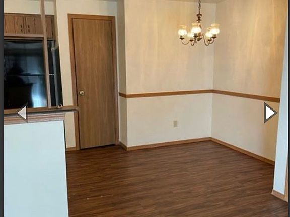 5th image of 445 Laverne Dr APT 1