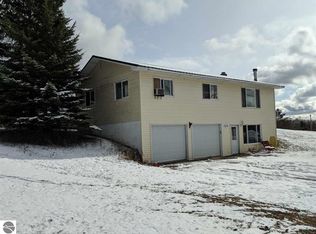 4040 Deckerville Rd, Lupton, MI 48635