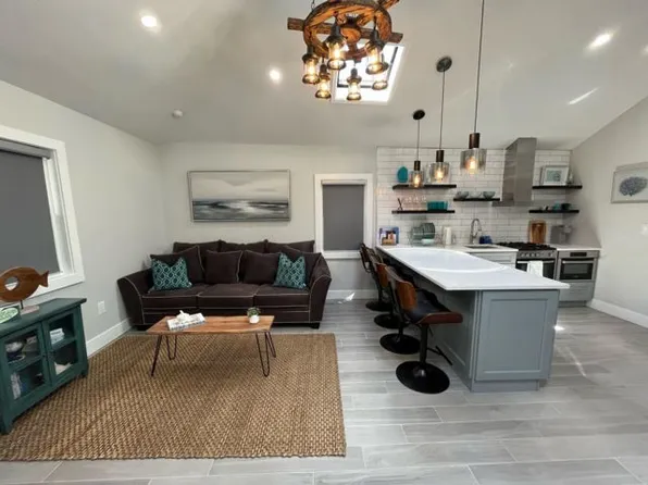 190 Beach 109th Street image 6 of 19