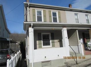 16 E Mill St, Nesquehoning, PA 18240
