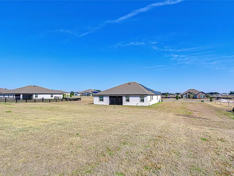 10027 Dolphin Gull Cir — Photo 46