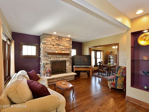 2nd image of 1449 Henry Ave
