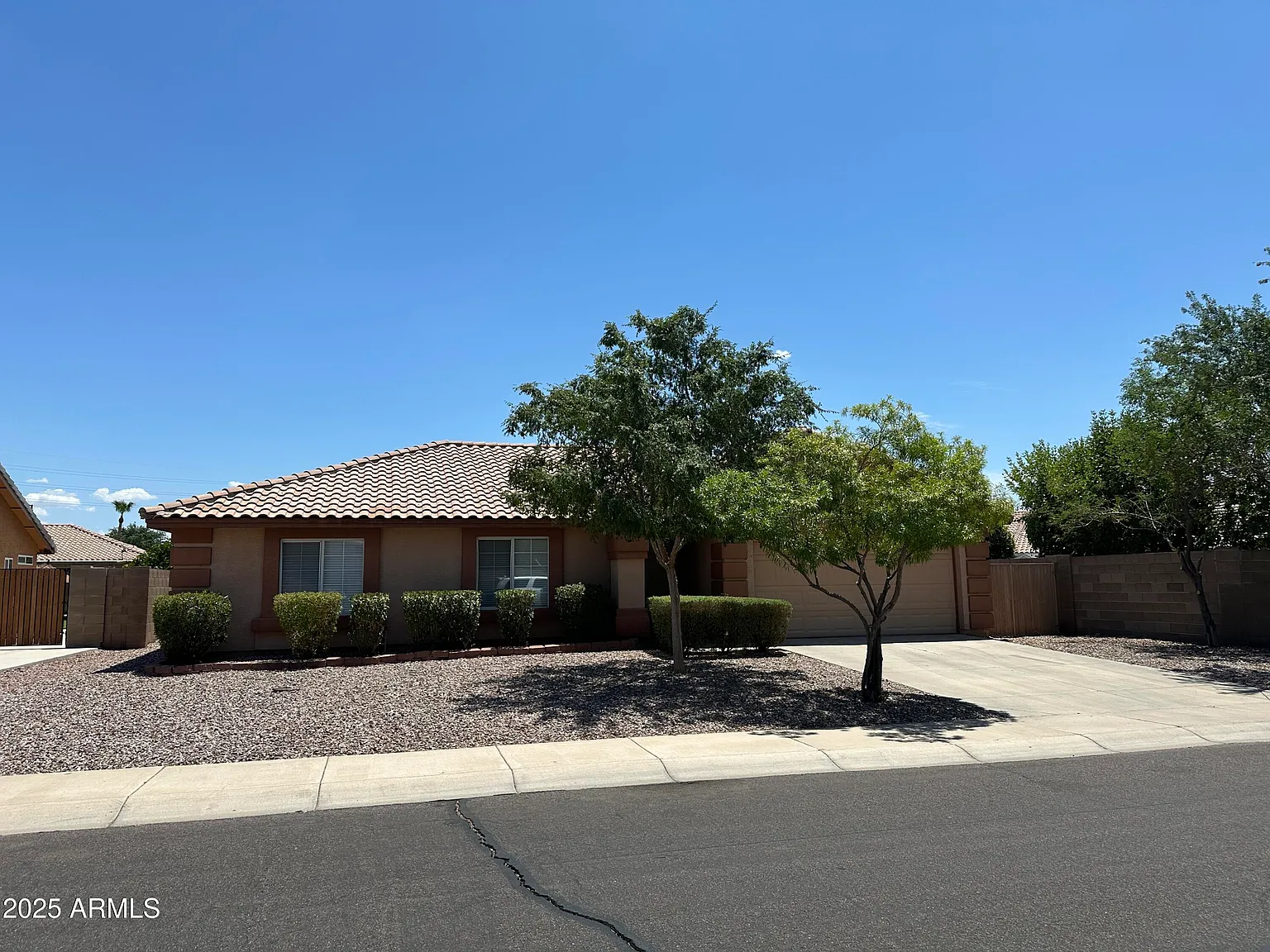 3 bed, 2.0 bath, 1498 sqft, $1,995 — Photo 1