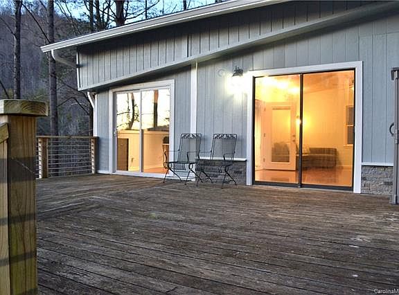 3rd image of 224 Timberside Dr