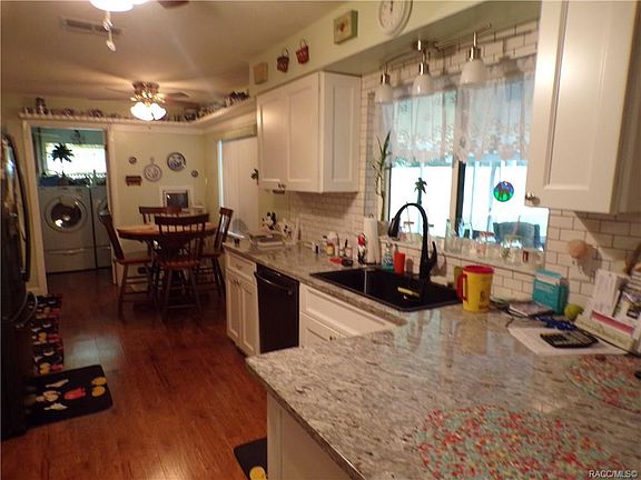 5th image of 3297 N Tamarisk Ave