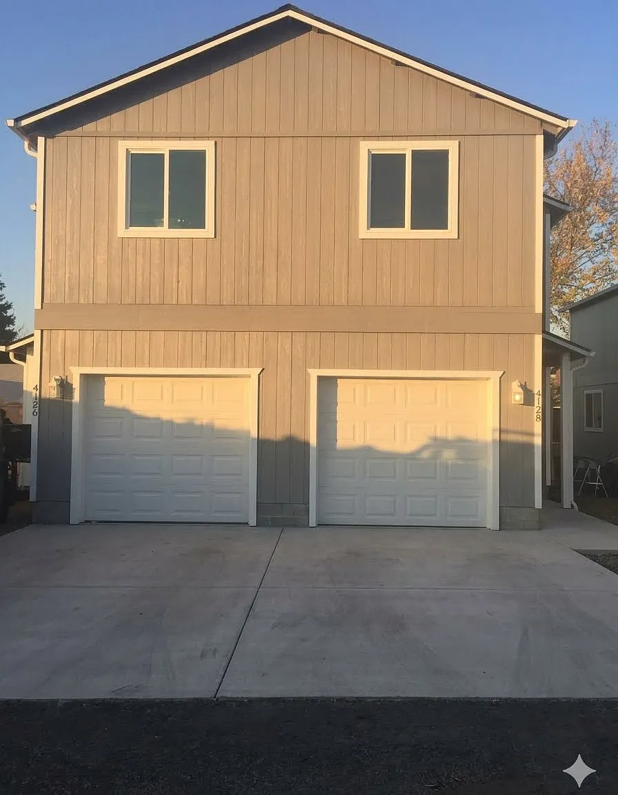 3 bed, 2.5 bath, 1390 sqft, $1,950 — Photo 1