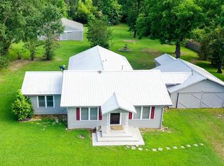 506 Clarksville St, Bogata, TX 75417