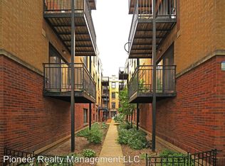 4230 N Whipple St, Chicago, IL 60618