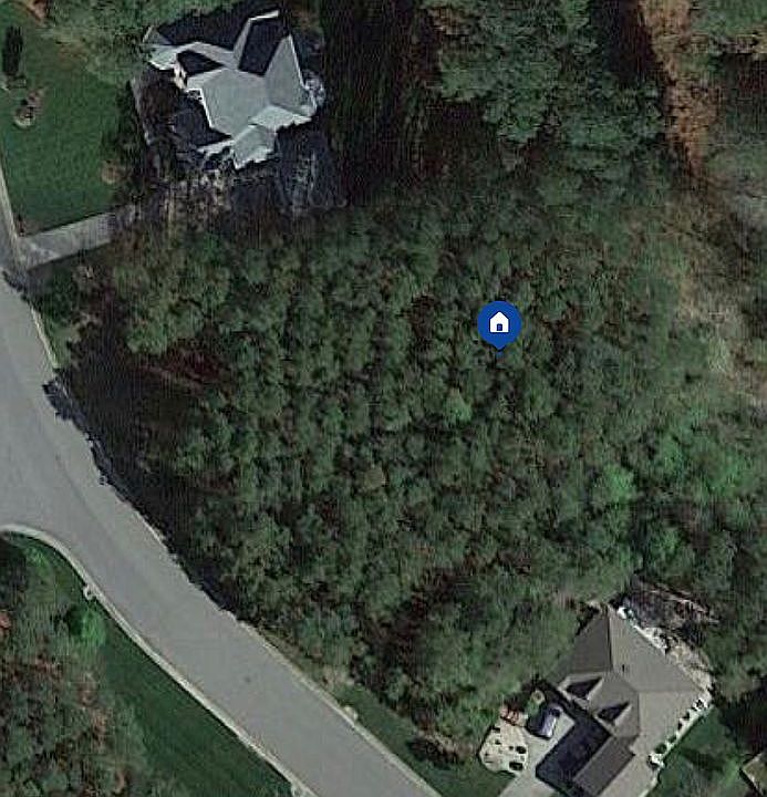 2nd image of 5215 Brandon Pines Dr