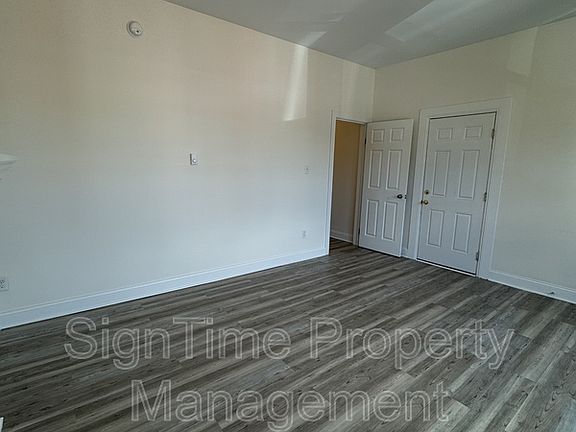 3rd image of 101-105 E Washington St #103-2E