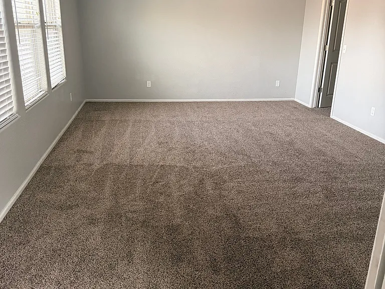 11010 W Elm St — Photo 2