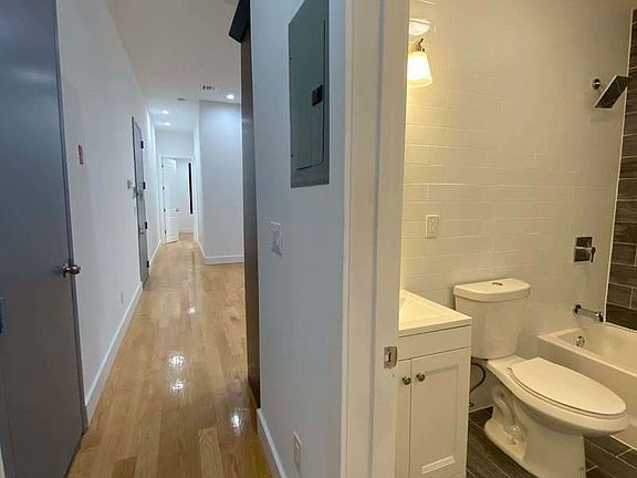 2nd image of 1421 Dekalb Ave Floor 3