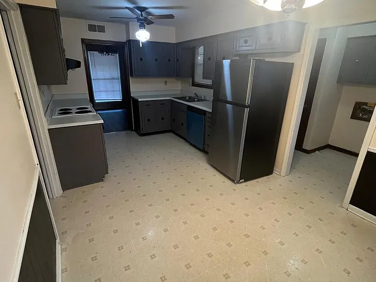 5245 Scrivener Dr — Photo 4