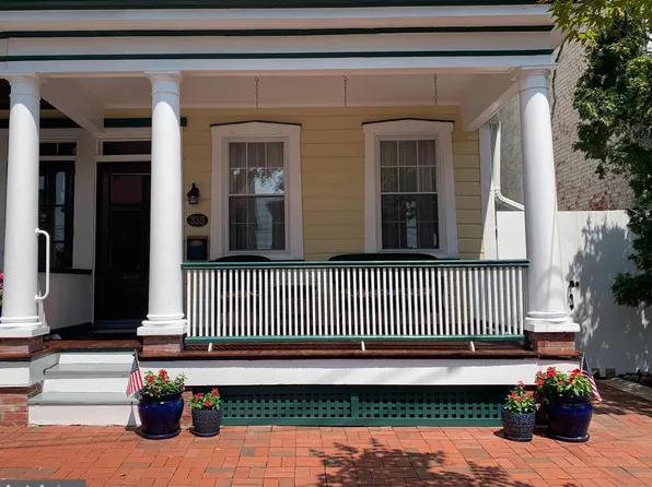 335 Radcliffe St, Bristol, PA 19007