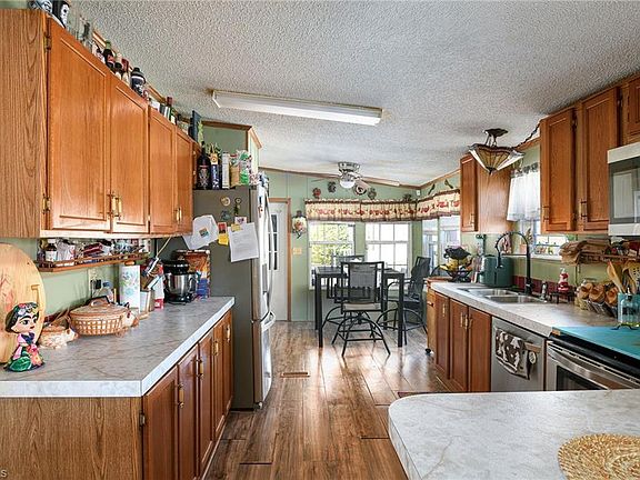 4th image of 543 Toms Creek Trl